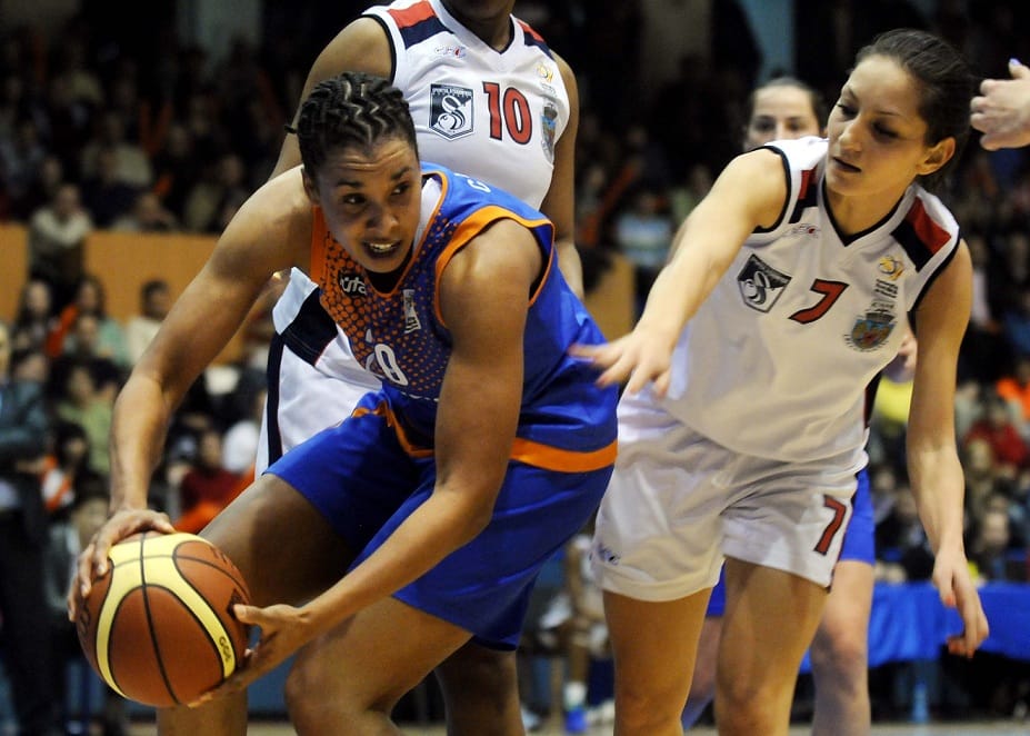 BASCHET:CSM BUCURESTI SPORTUL STUDENTESC-CS MUNICIPAL TARGOVISTE 39-72,CUPA ROMANIEI (8.01.2012)